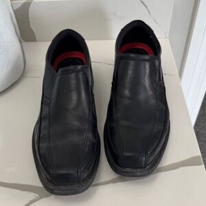 Men's Black Slip-On dress Shoes size 12